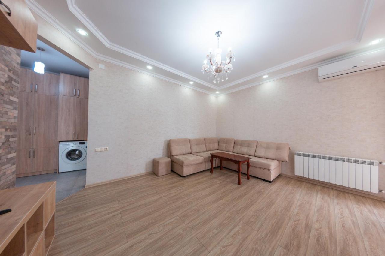 5 Apartment In One Boulding - Near Stadium Batumi Exterior foto