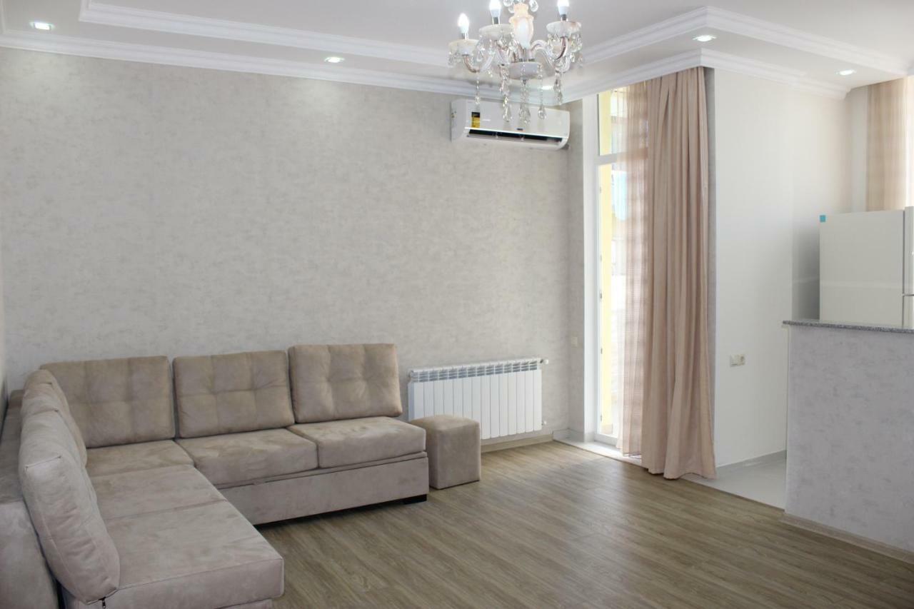 5 Apartment In One Boulding - Near Stadium Batumi Exterior foto
